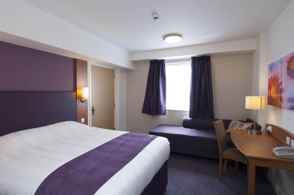 Premier Inn Edinburgh Central Rum bild