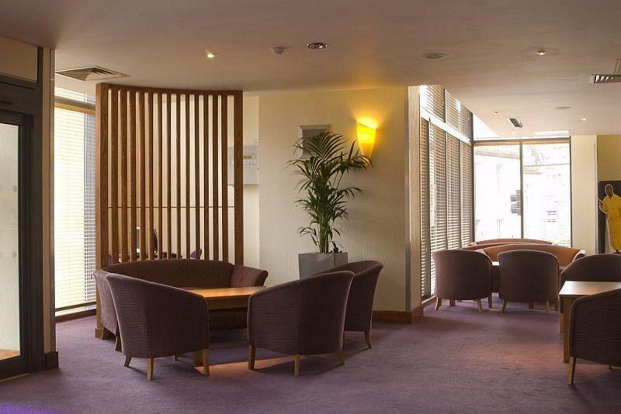 Premier Inn Edinburgh Central Exteriör bild